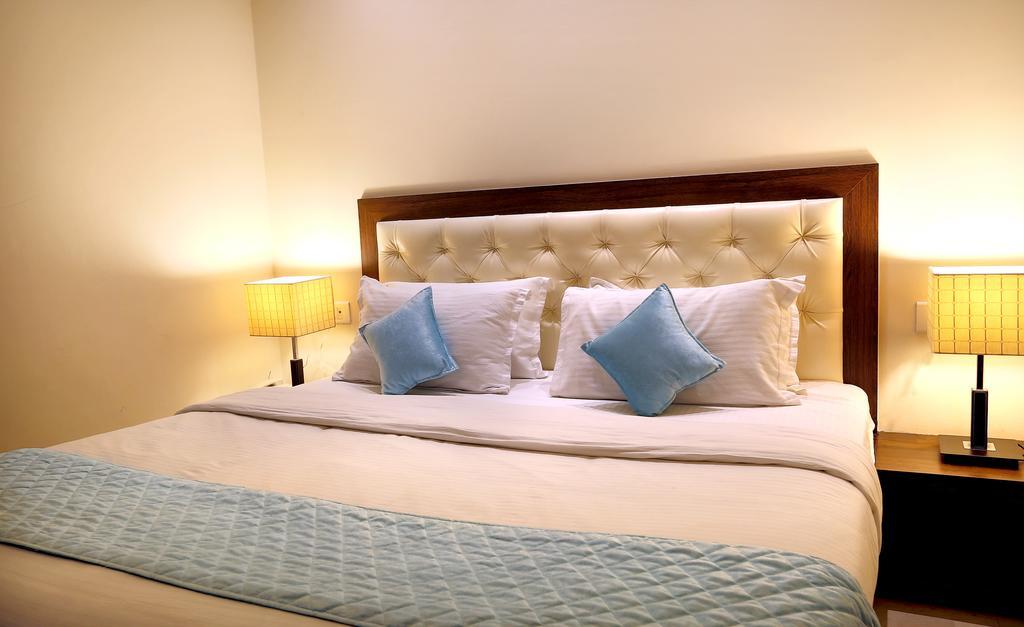 Hotel Rk Grande Λουντιάνα Εξωτερικό φωτογραφία